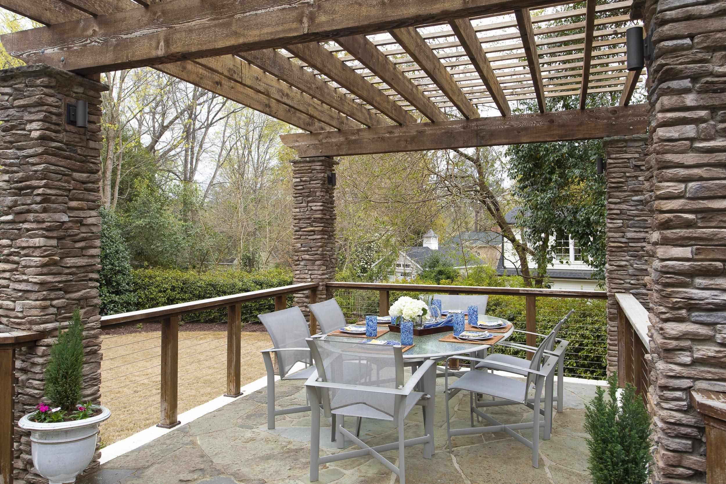 2712 Anderson Drive