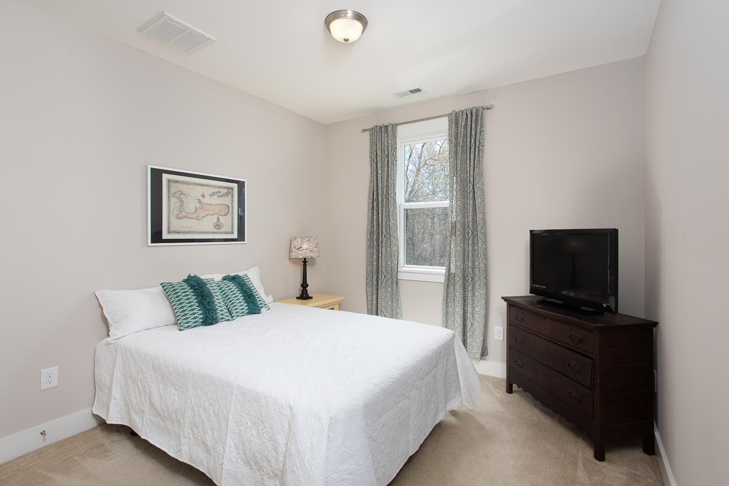 122 Ellsworth Manor Drive