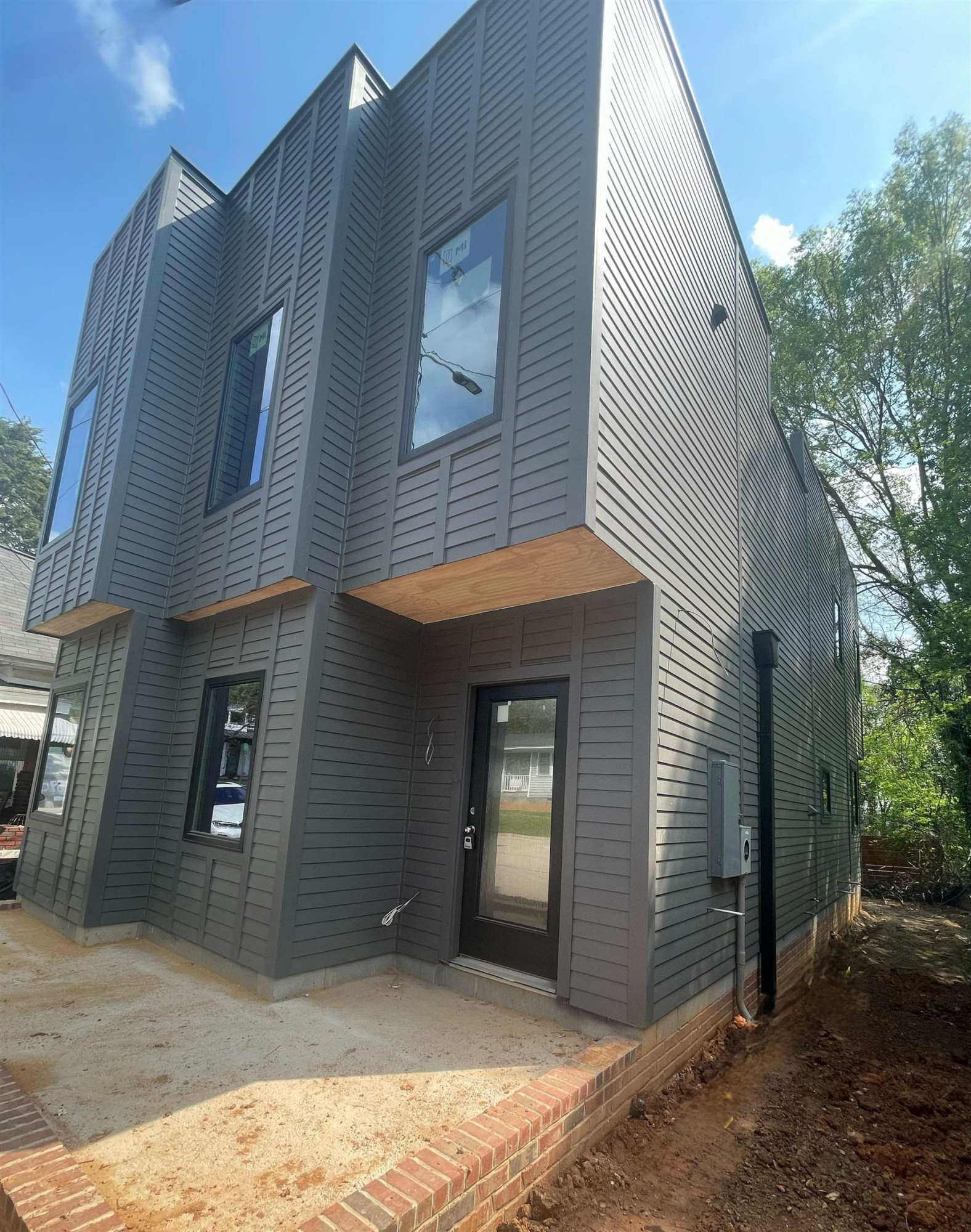 322 Bragg Street