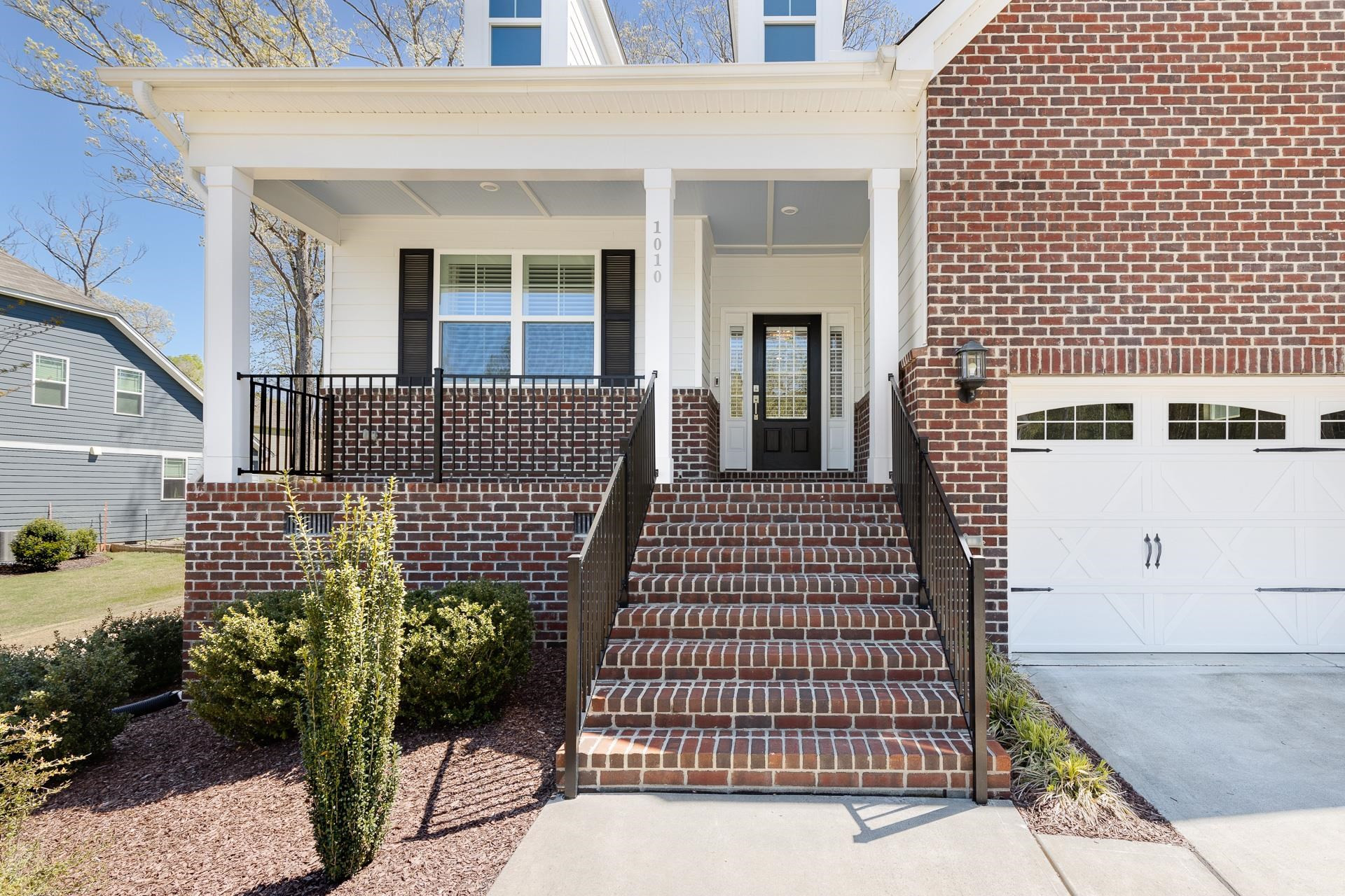 1010 Valley Rose Way