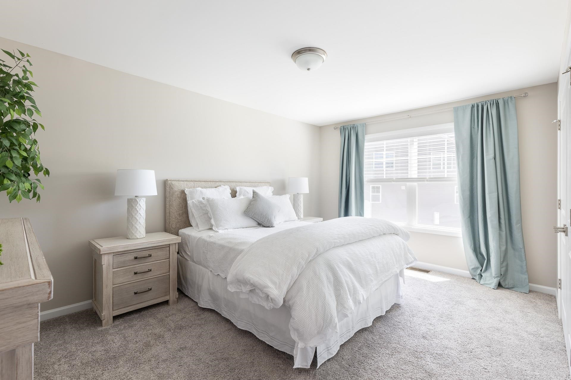 1010 Valley Rose Way