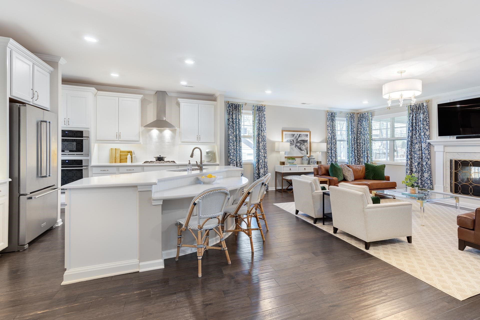 1010 Valley Rose Way