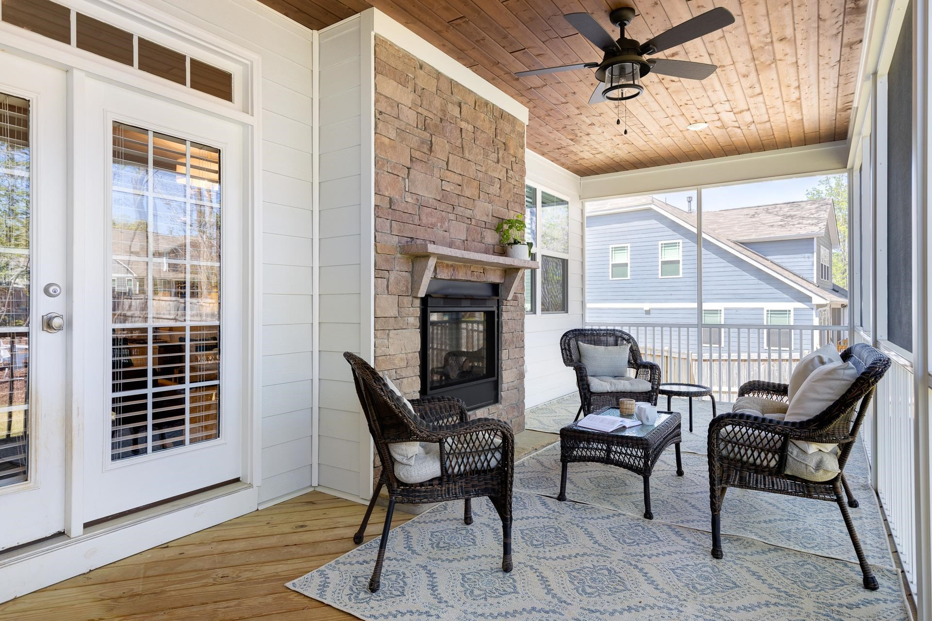 1010 Valley Rose Way