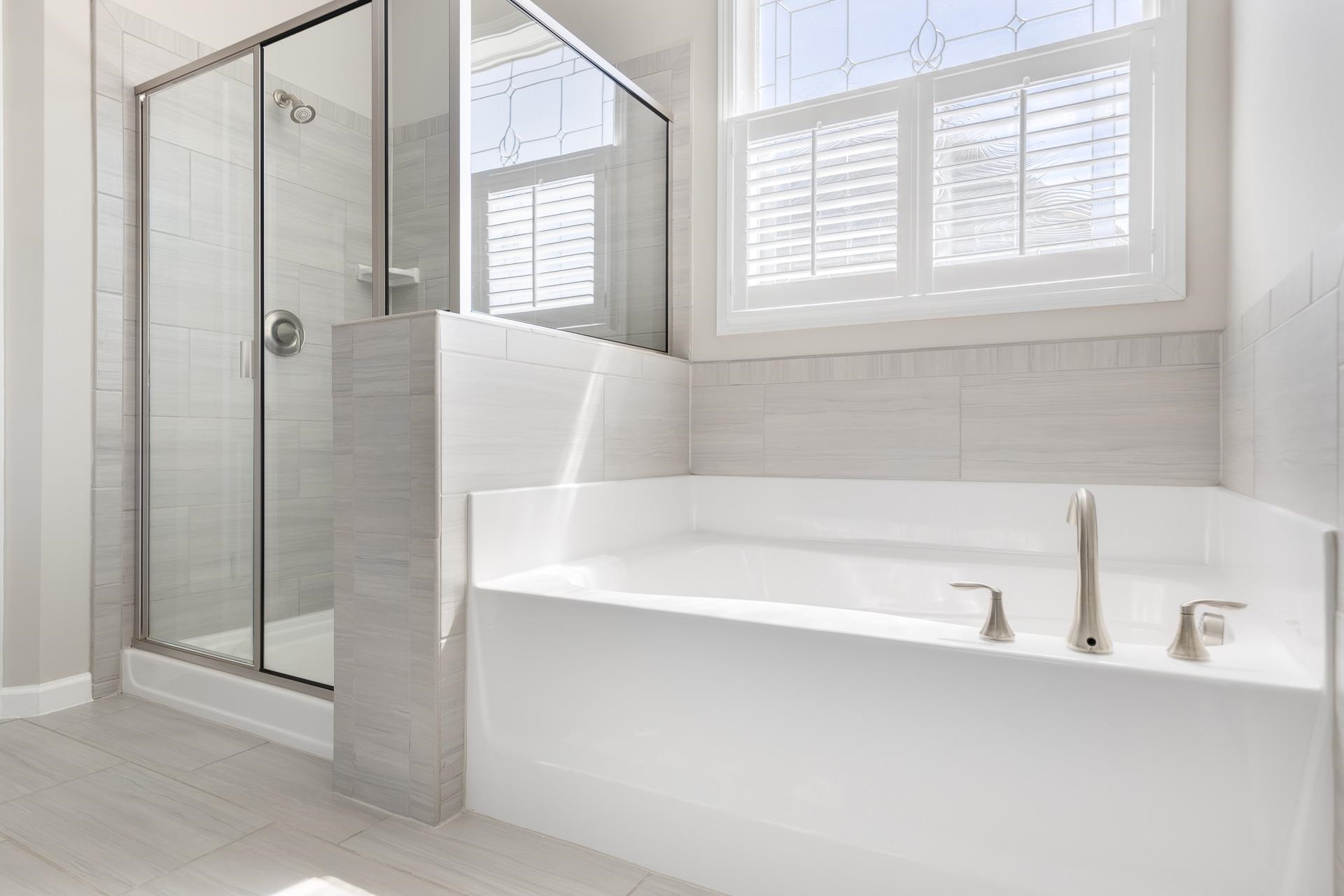 1010 Valley Rose Way