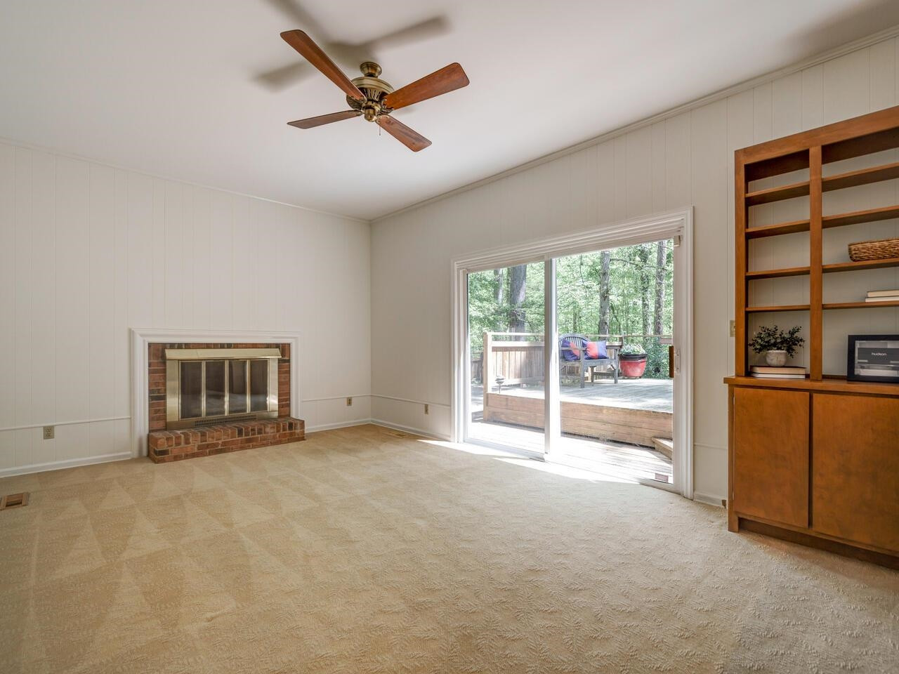 4007 Deep Wood Circle