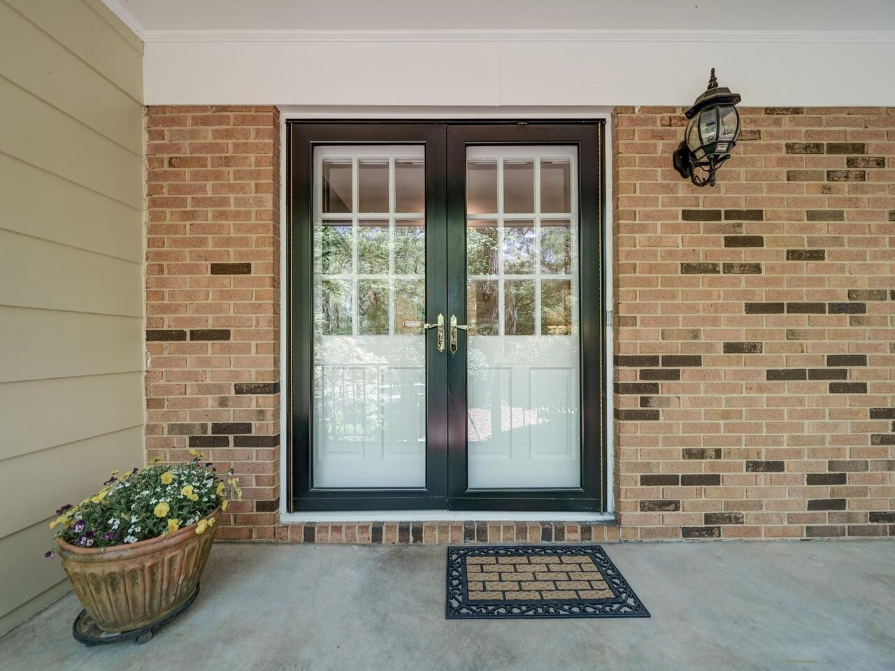 4007 Deep Wood Circle