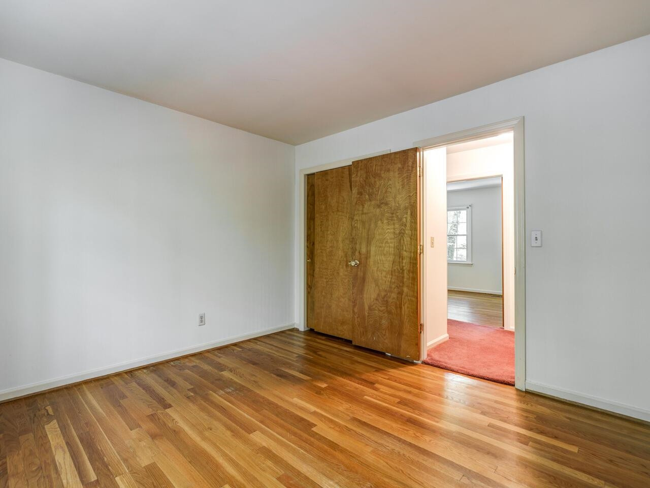 4007 Deep Wood Circle