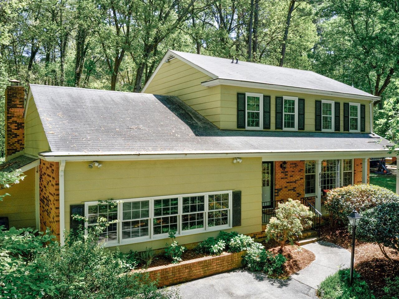 4007 Deep Wood Circle