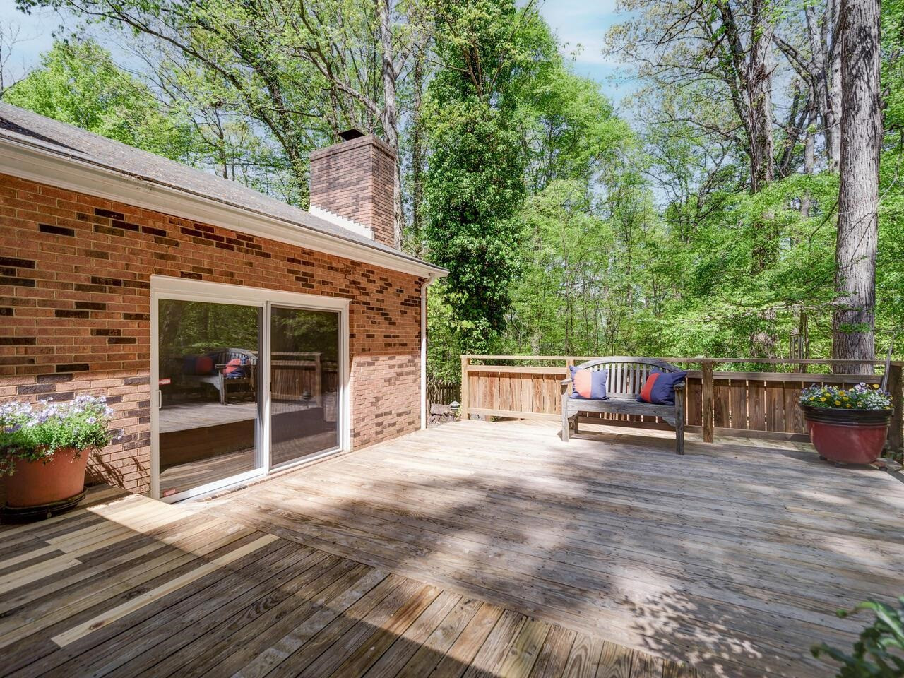 4007 Deep Wood Circle