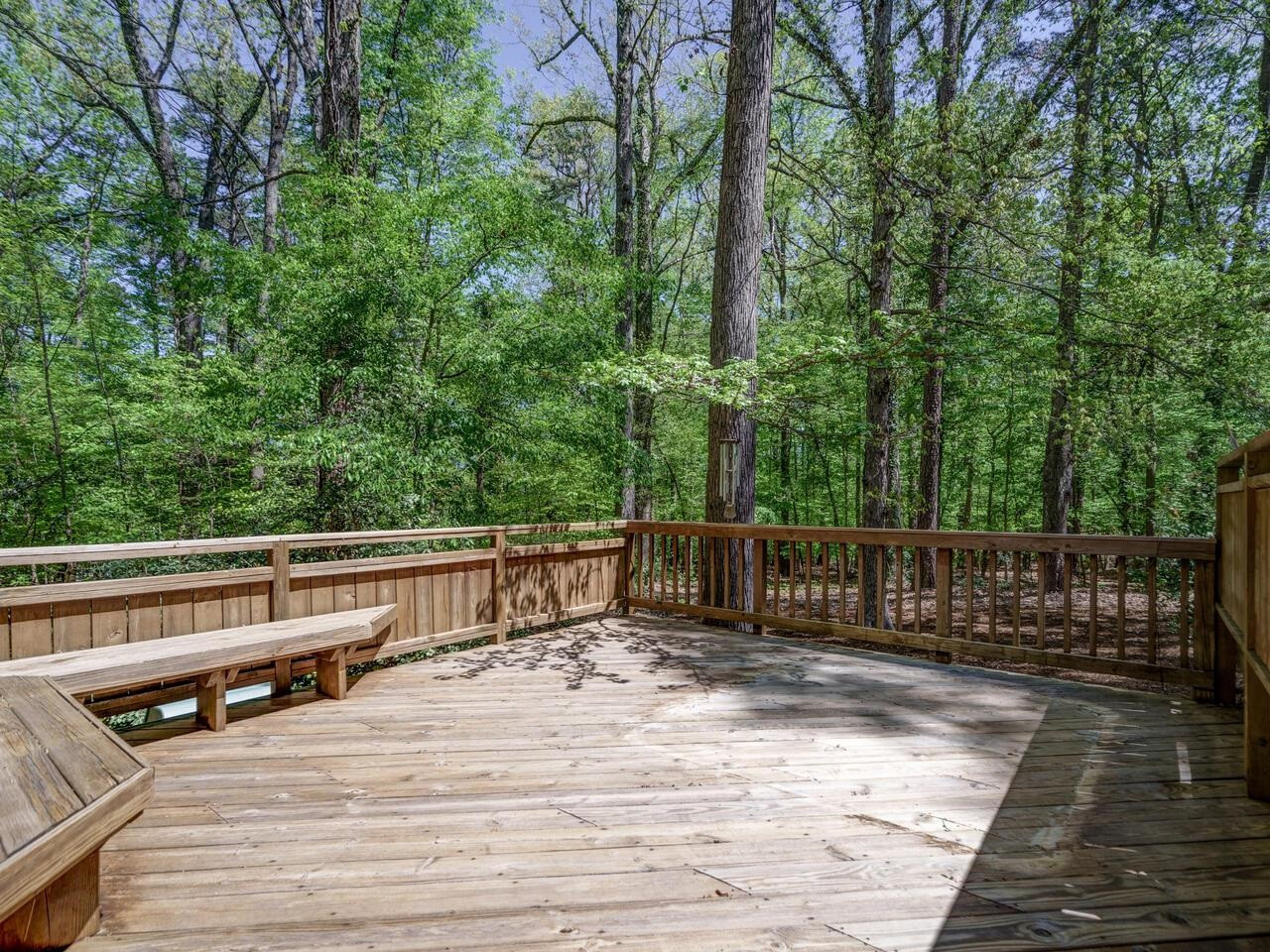 4007 Deep Wood Circle