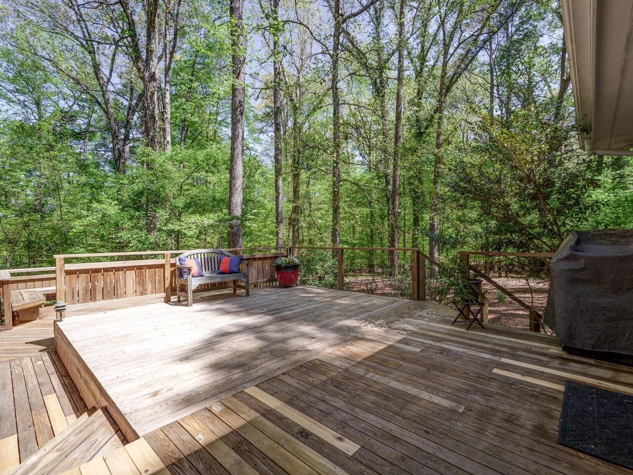 4007 Deep Wood Circle