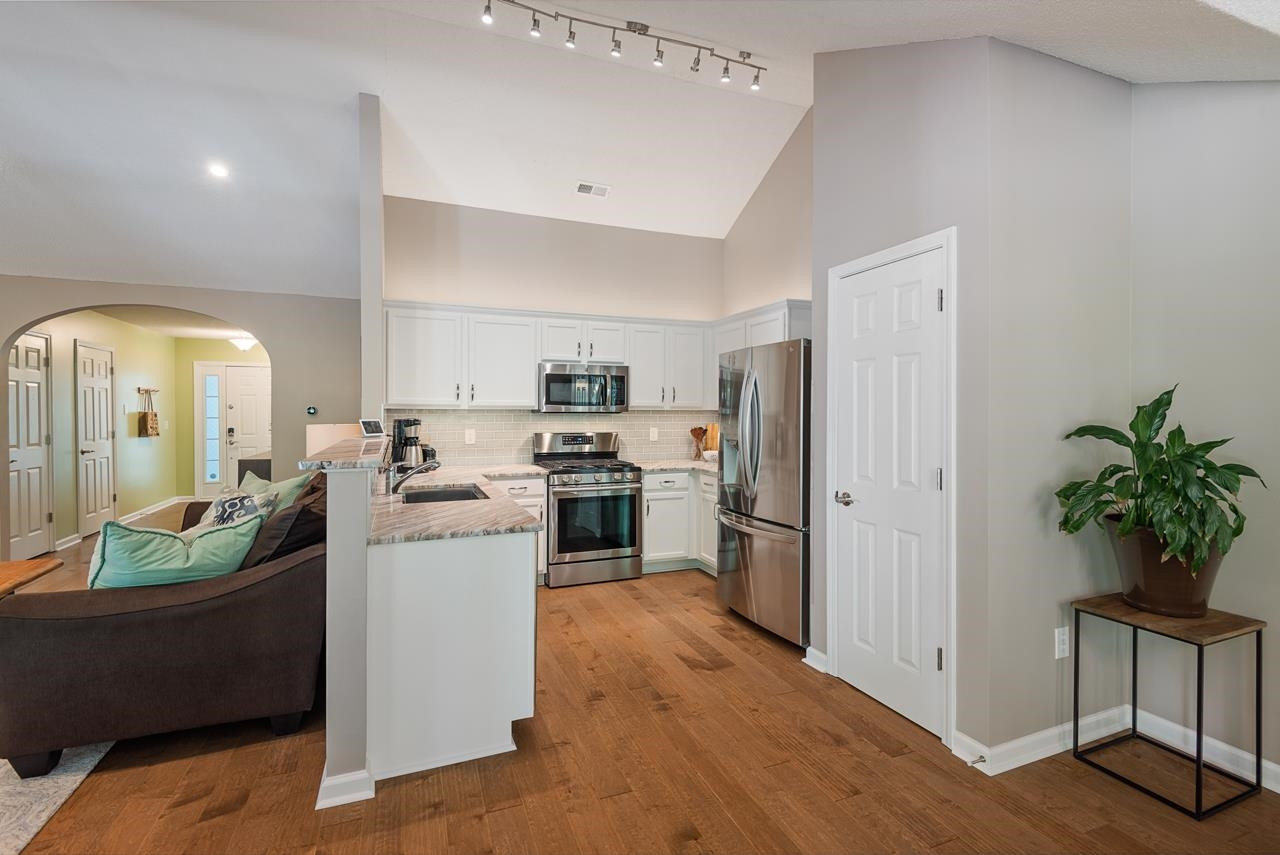 4808 Tapestry Terrace