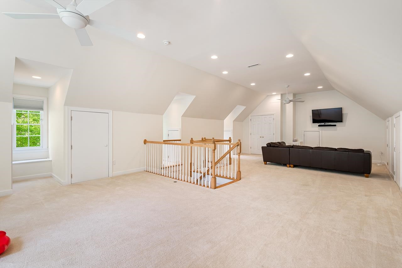 5 Kimberly Drive