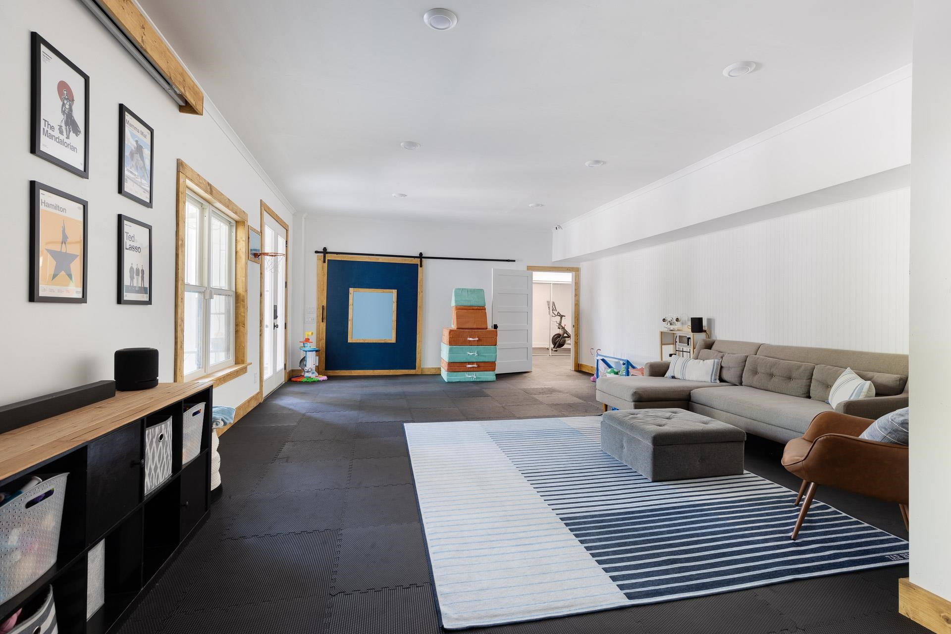 3106 Ridge Road