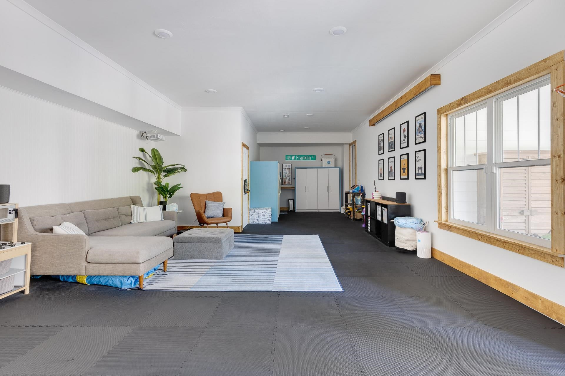 3106 Ridge Road