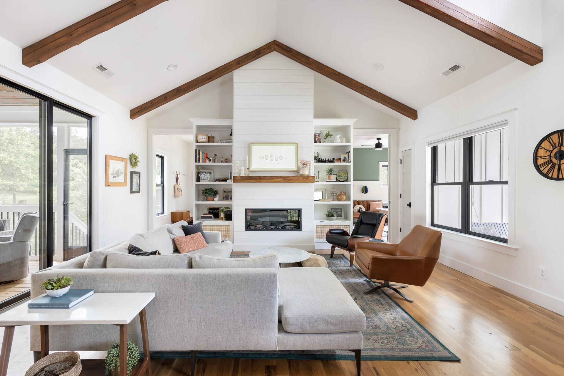 3106 Ridge Road