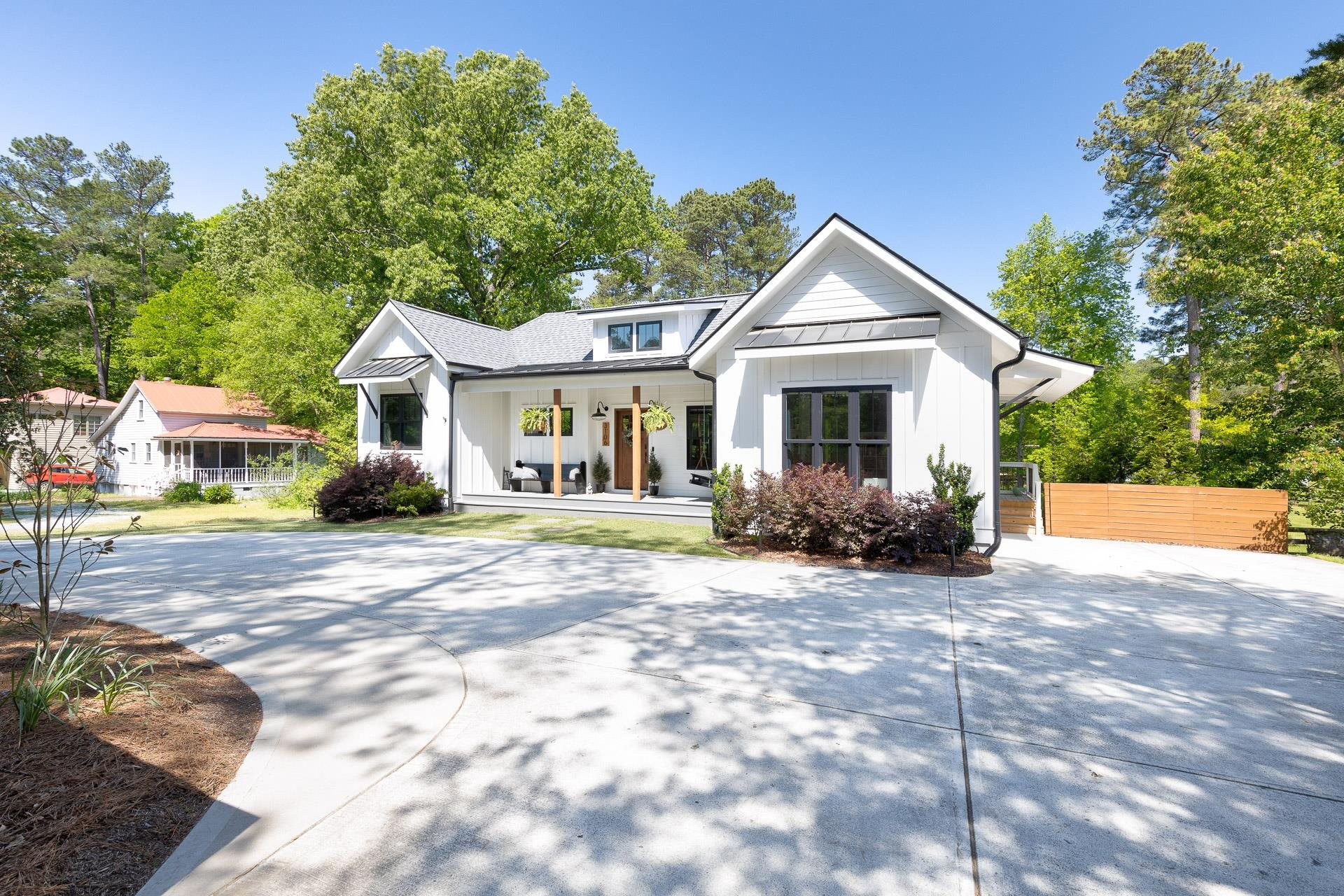 3106 Ridge Road