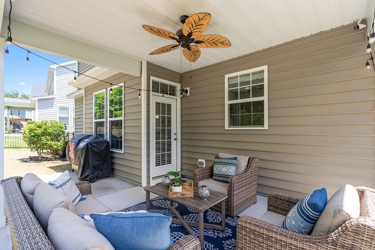 2504 Magnolia Tree Lane