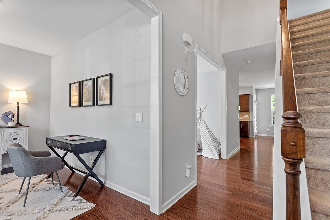 2504 Magnolia Tree Lane