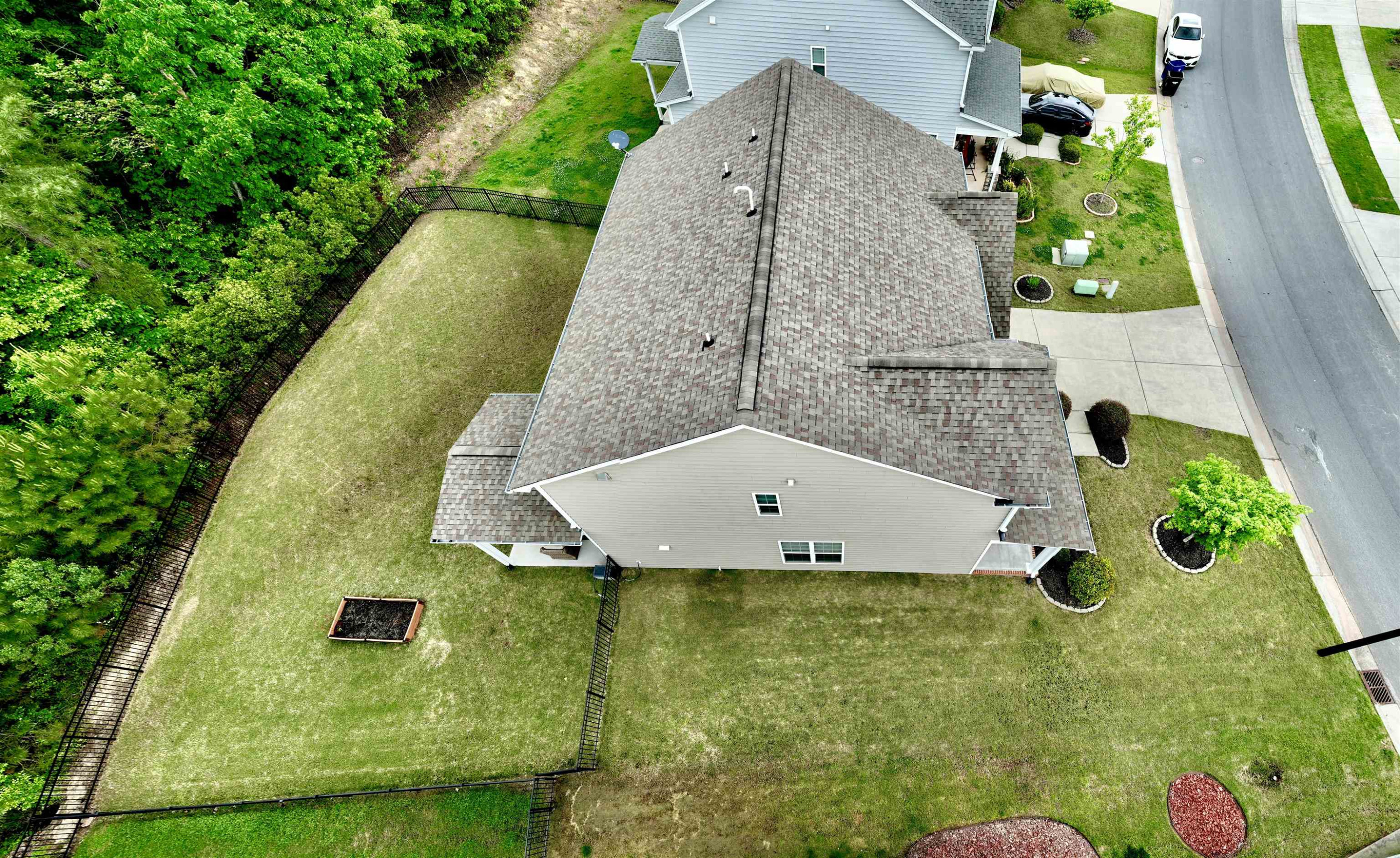2504 Magnolia Tree Lane