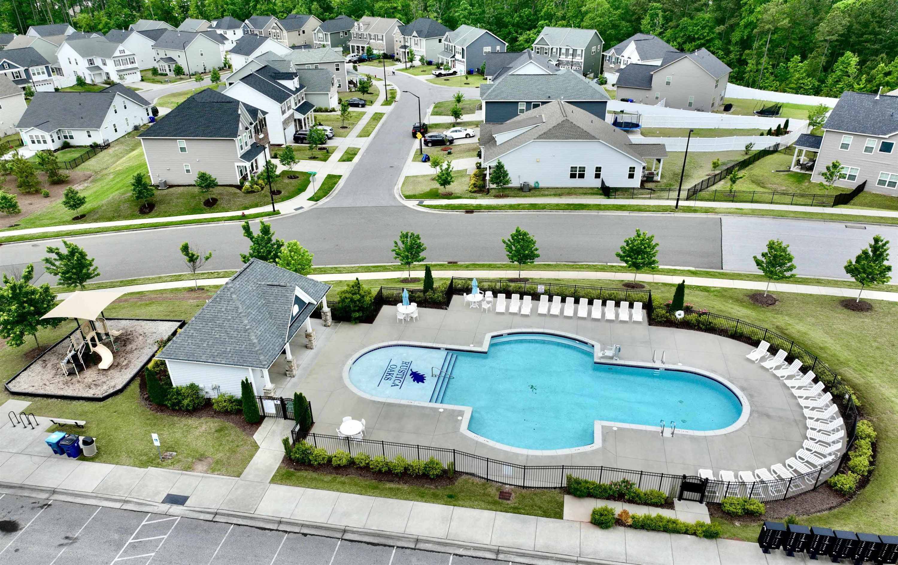 2504 Magnolia Tree Lane