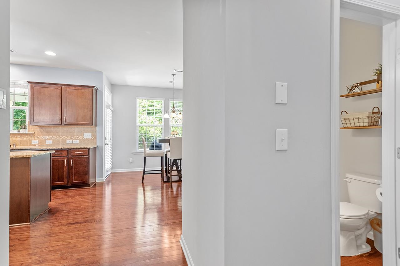 2504 Magnolia Tree Lane