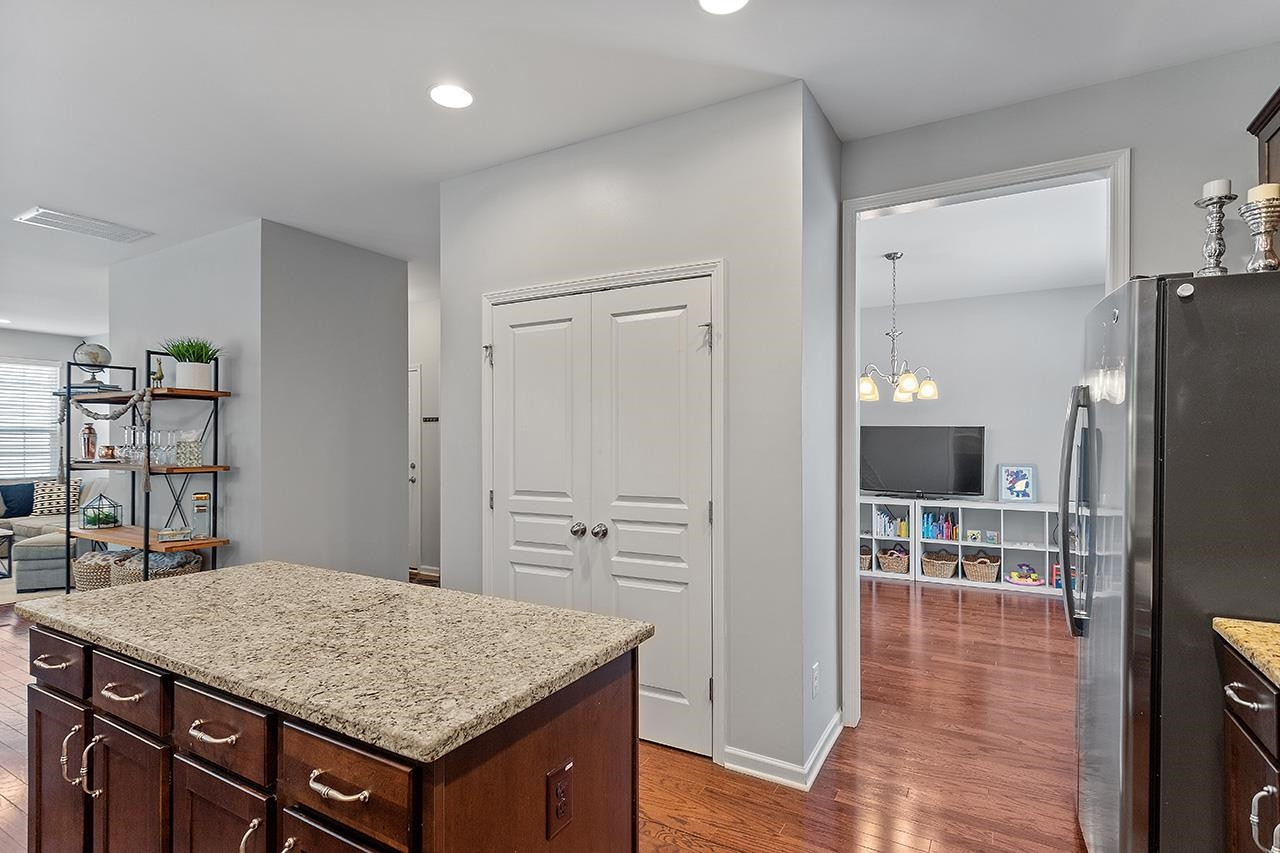 2504 Magnolia Tree Lane