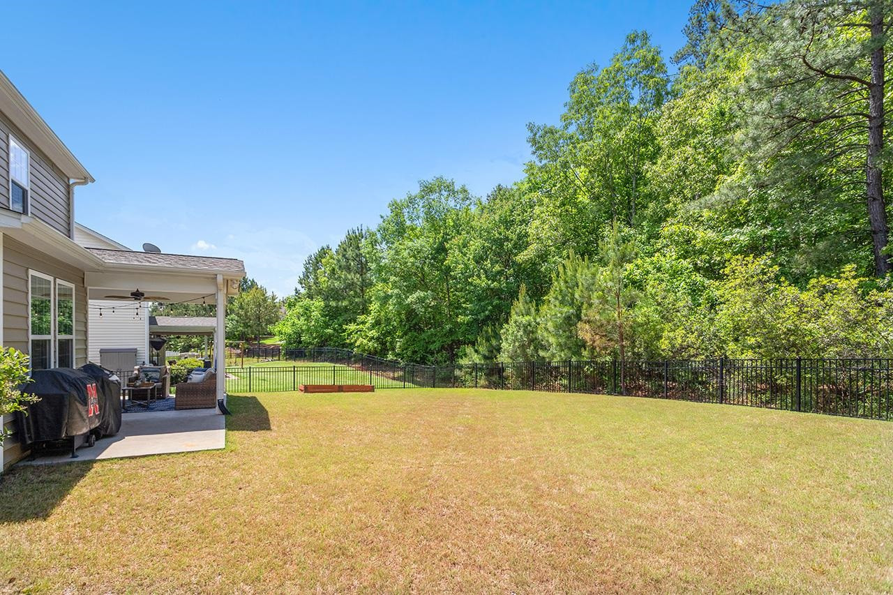 2504 Magnolia Tree Lane