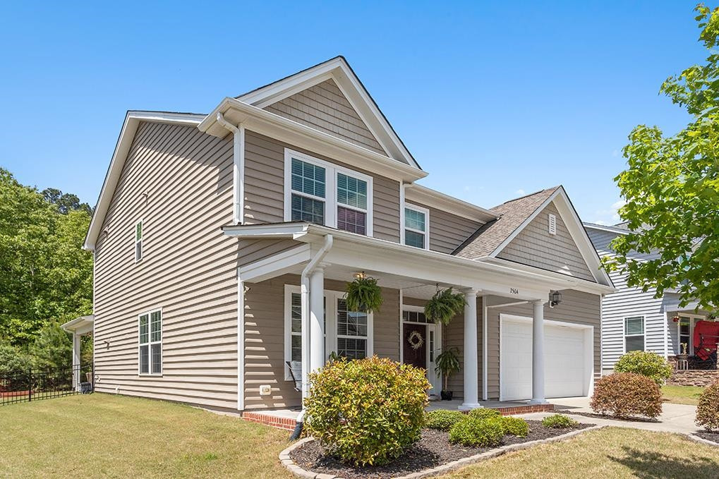 2504 Magnolia Tree Lane