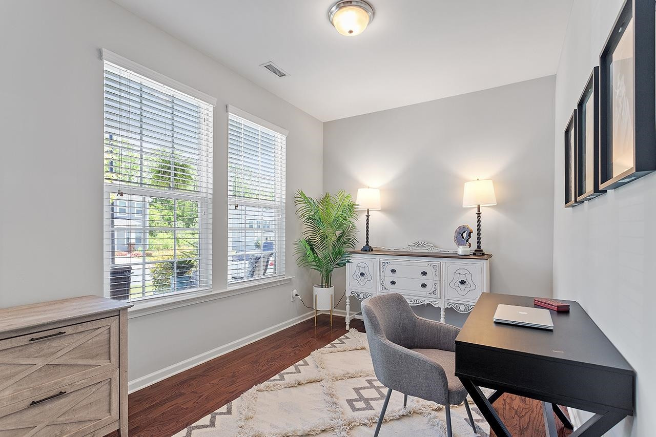 2504 Magnolia Tree Lane