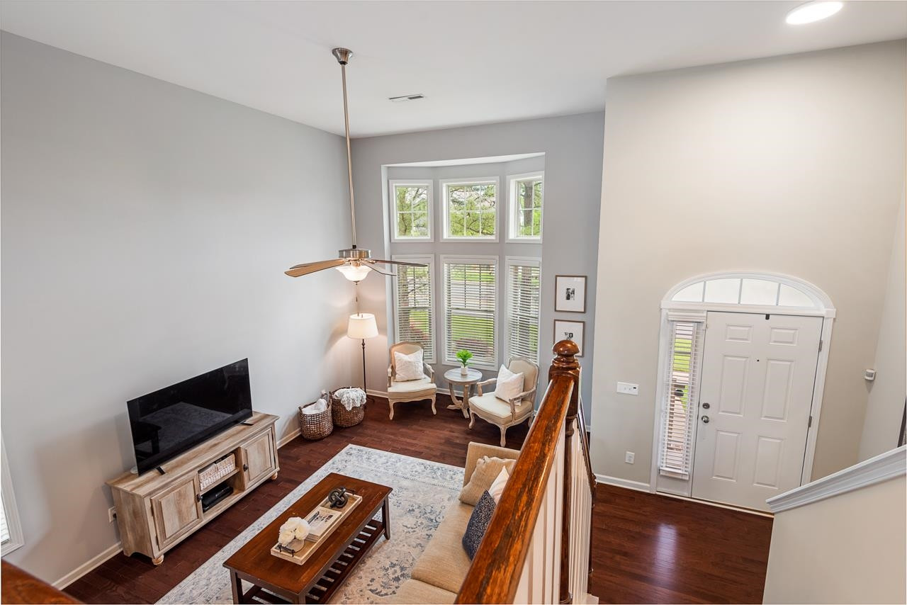 601 Mallory Lane # 10