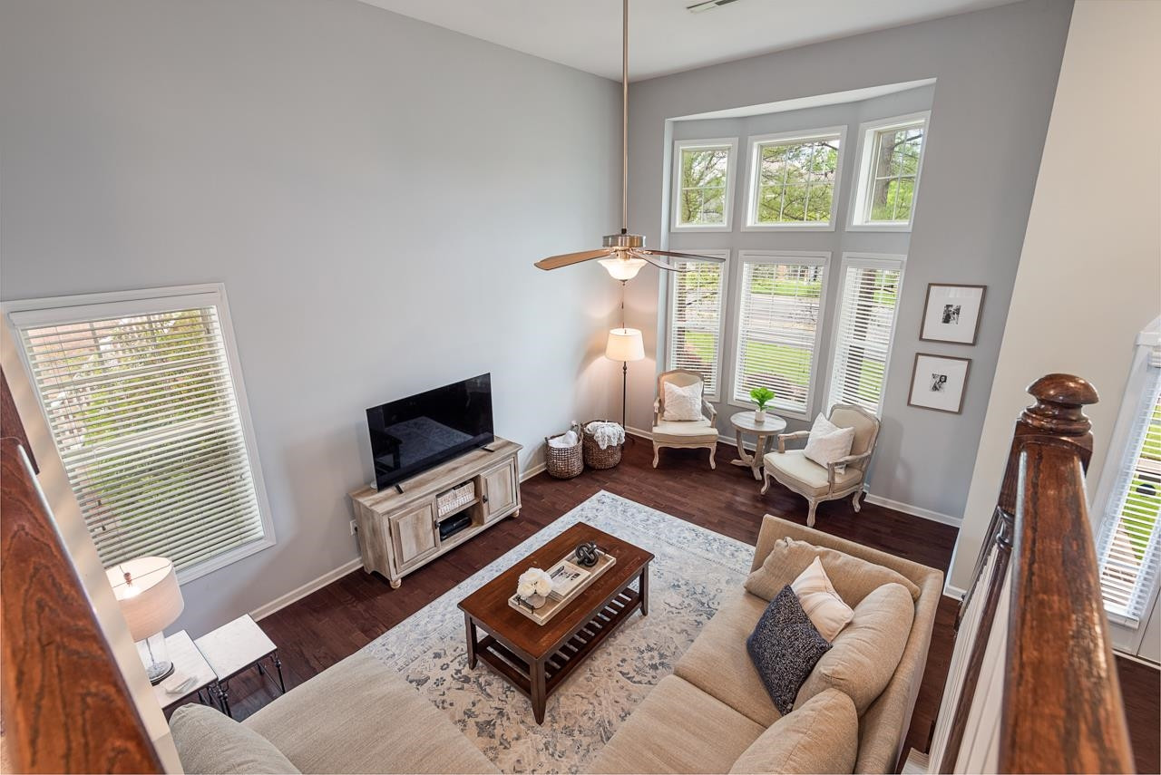 601 Mallory Lane # 10