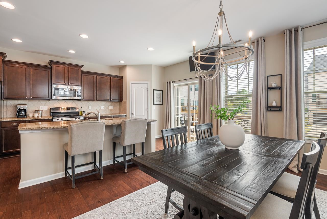 601 Mallory Lane # 10