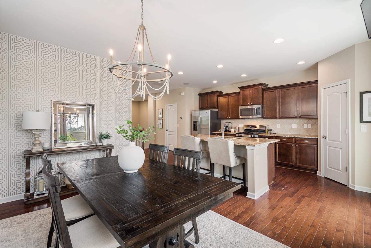 601 Mallory Lane # 10