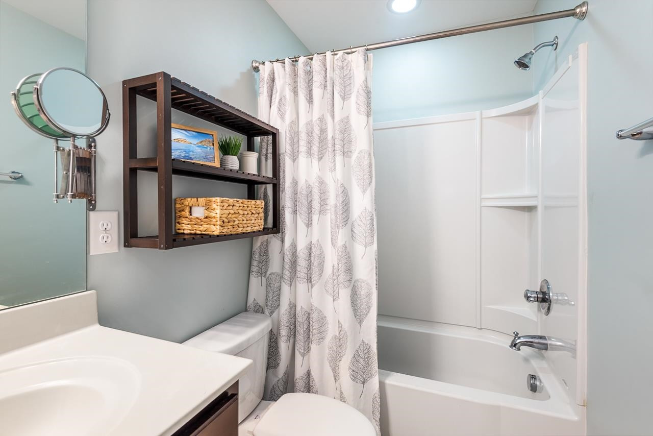 601 Mallory Lane # 10