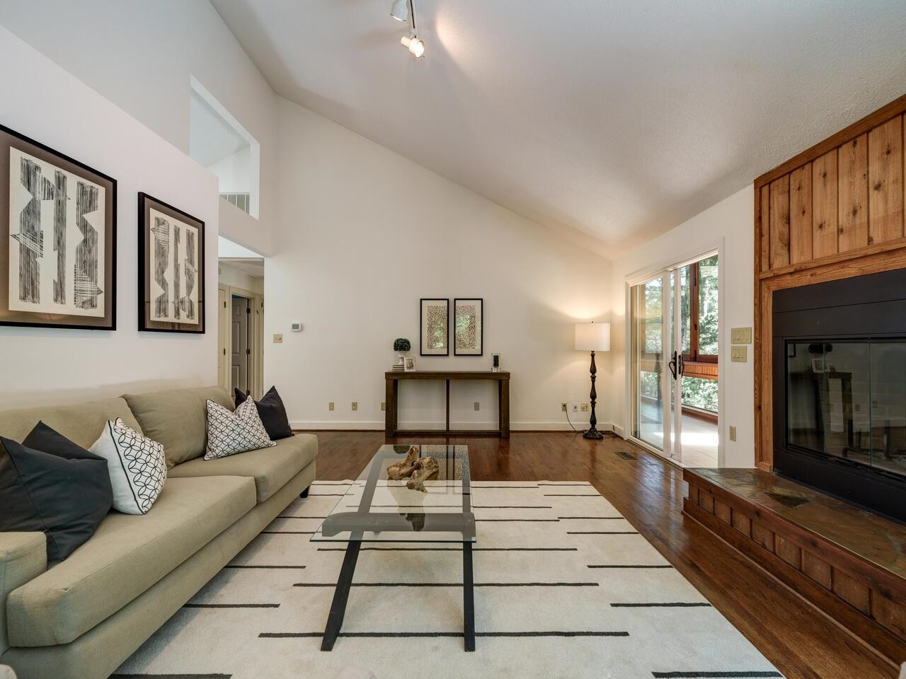 1521 Arboretum Drive