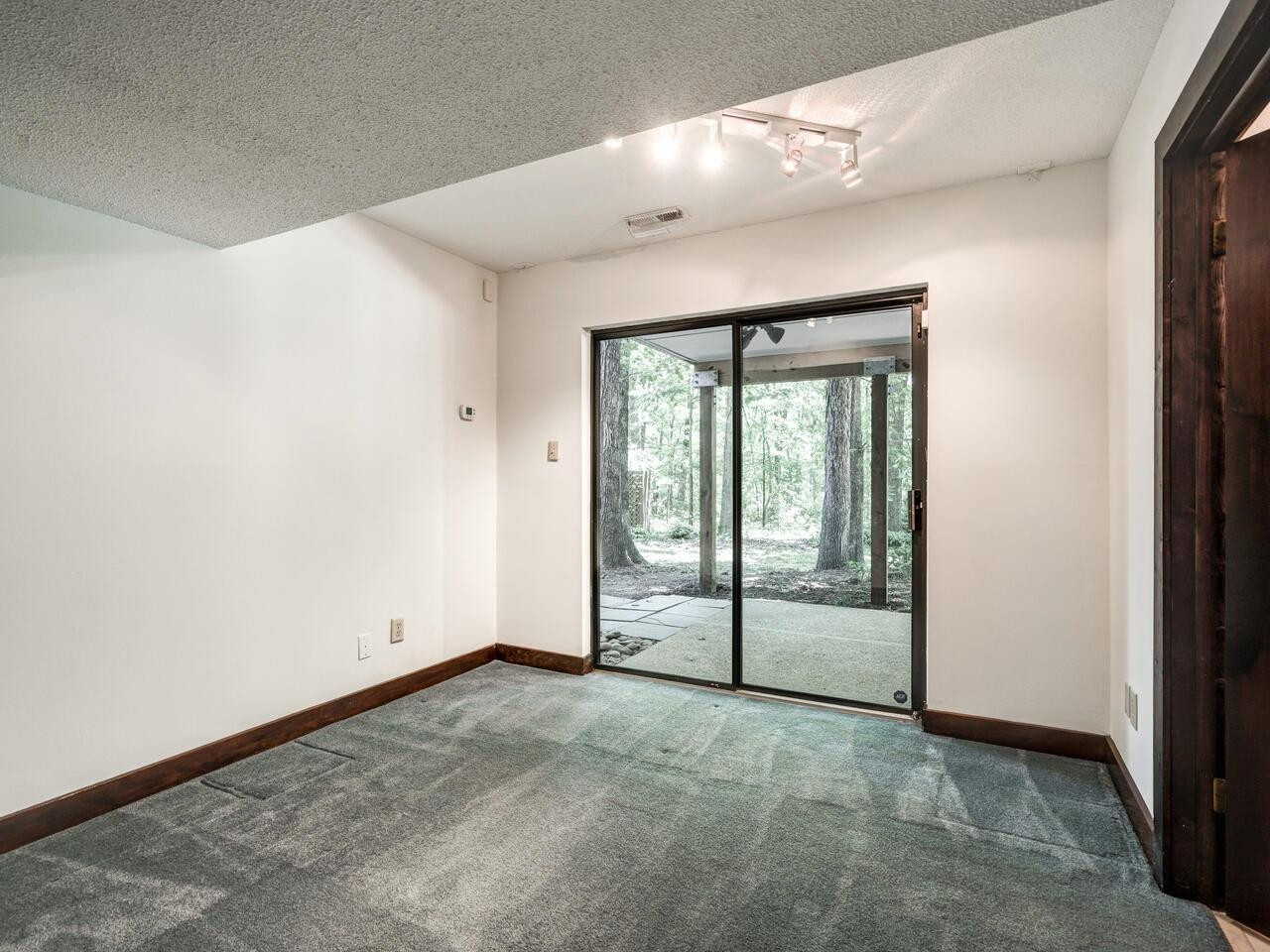 1521 Arboretum Drive