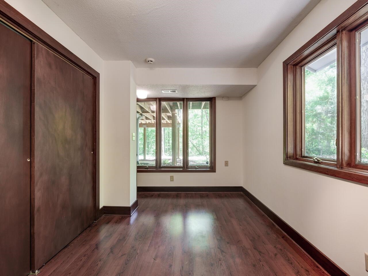1521 Arboretum Drive