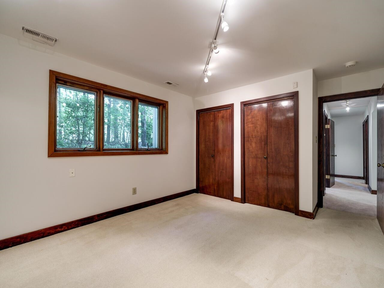 1521 Arboretum Drive