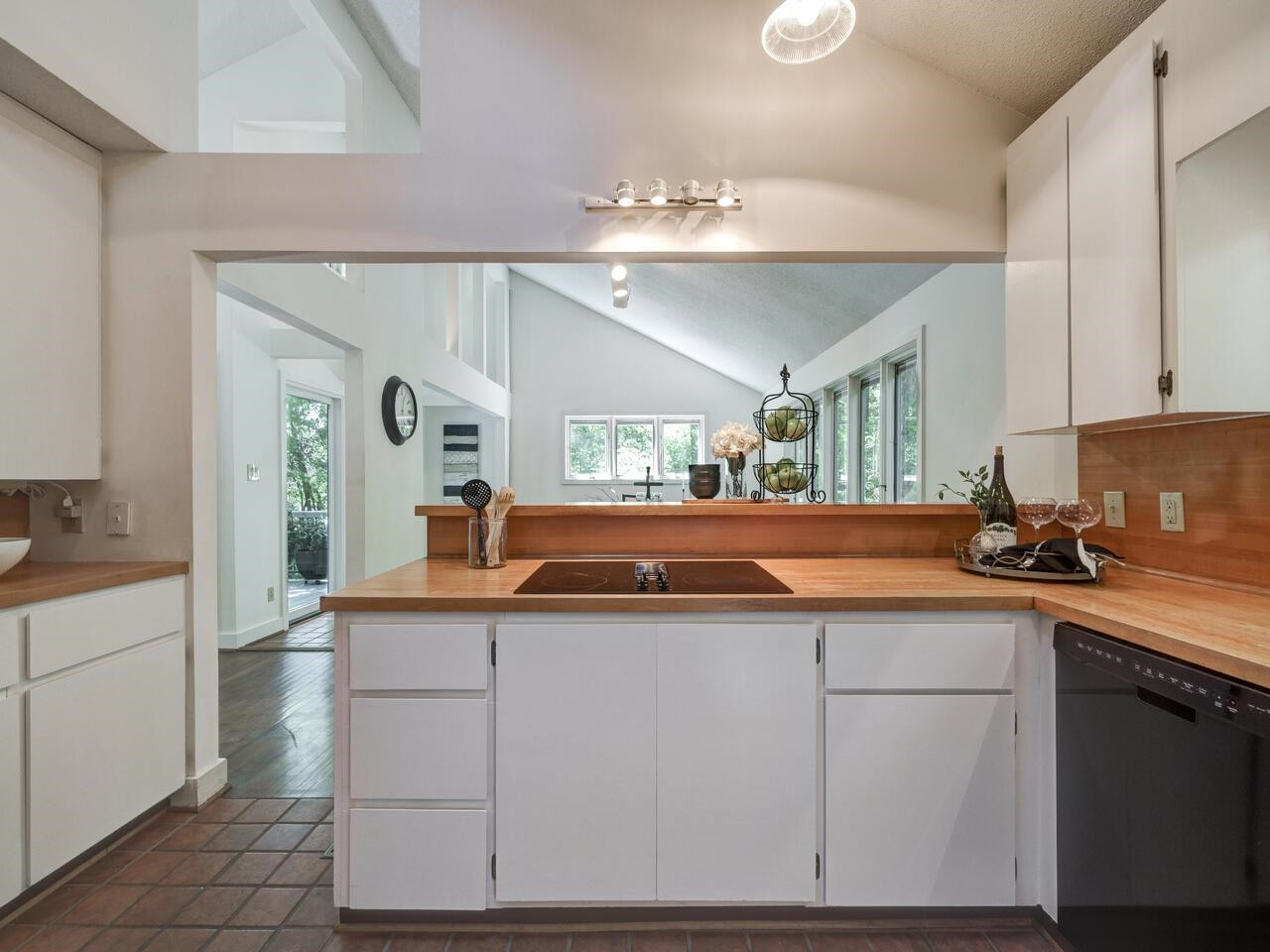 1521 Arboretum Drive