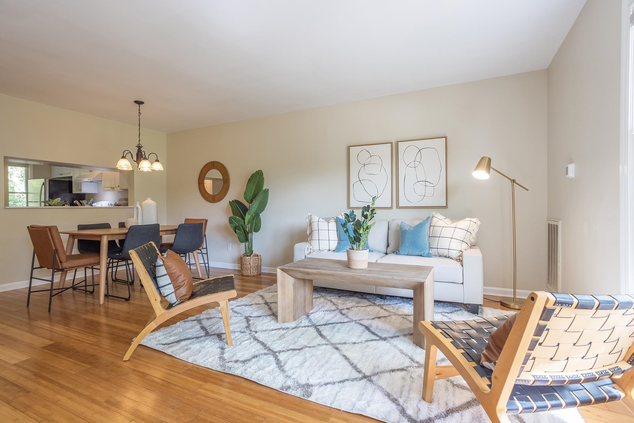 325 Wildberry Lane