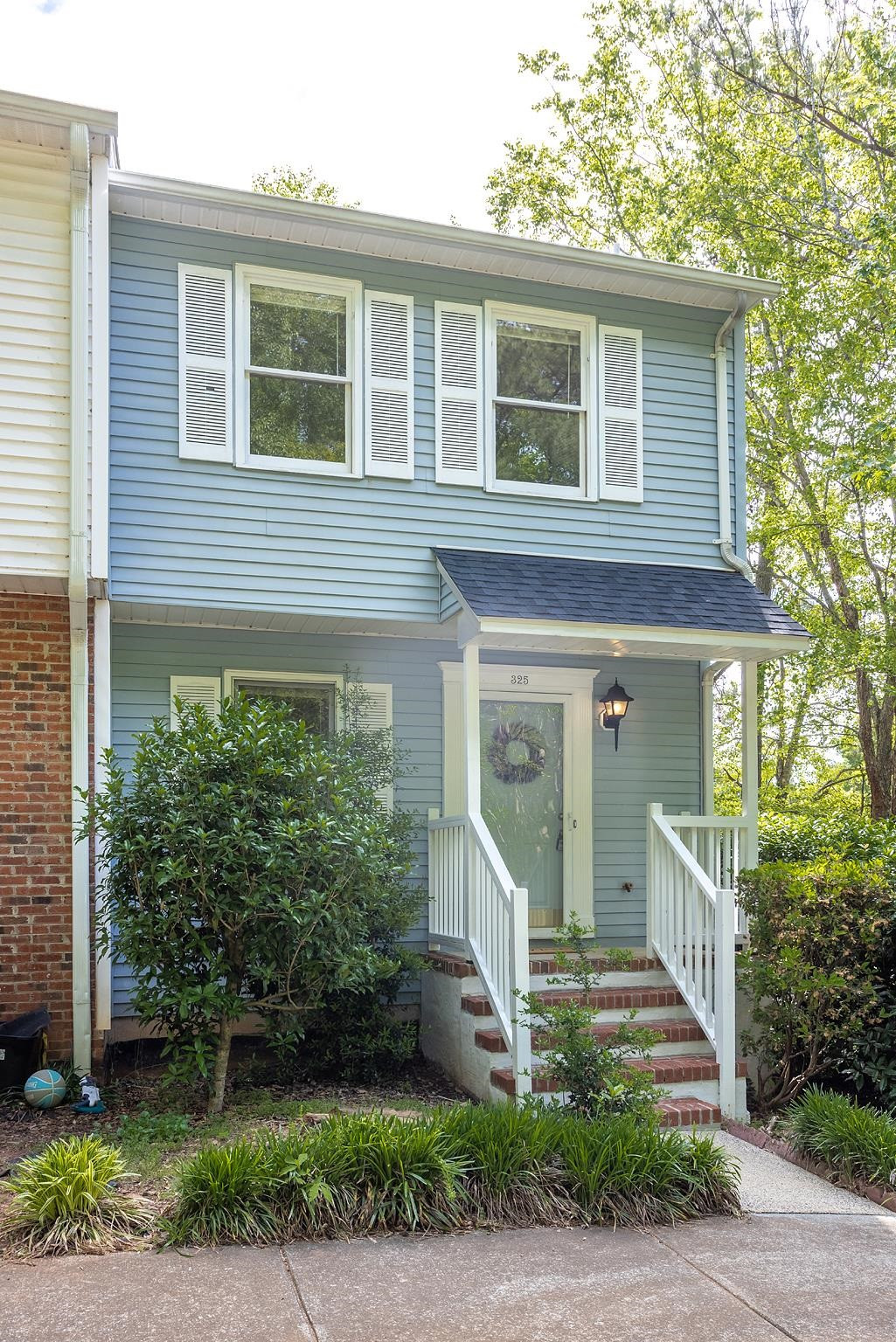 325 Wildberry Lane