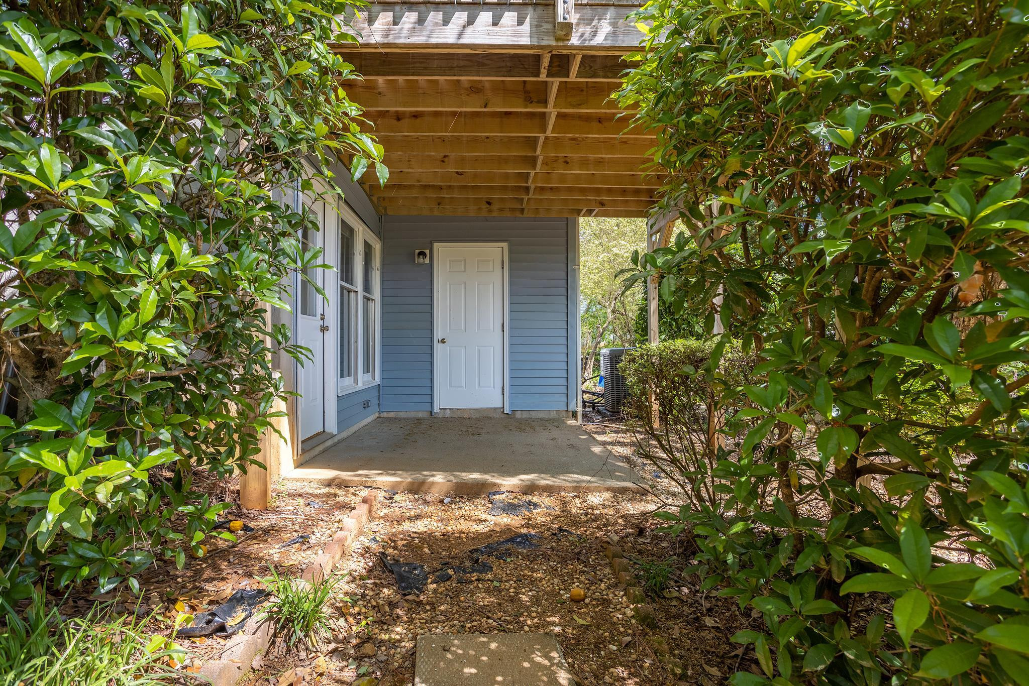 325 Wildberry Lane