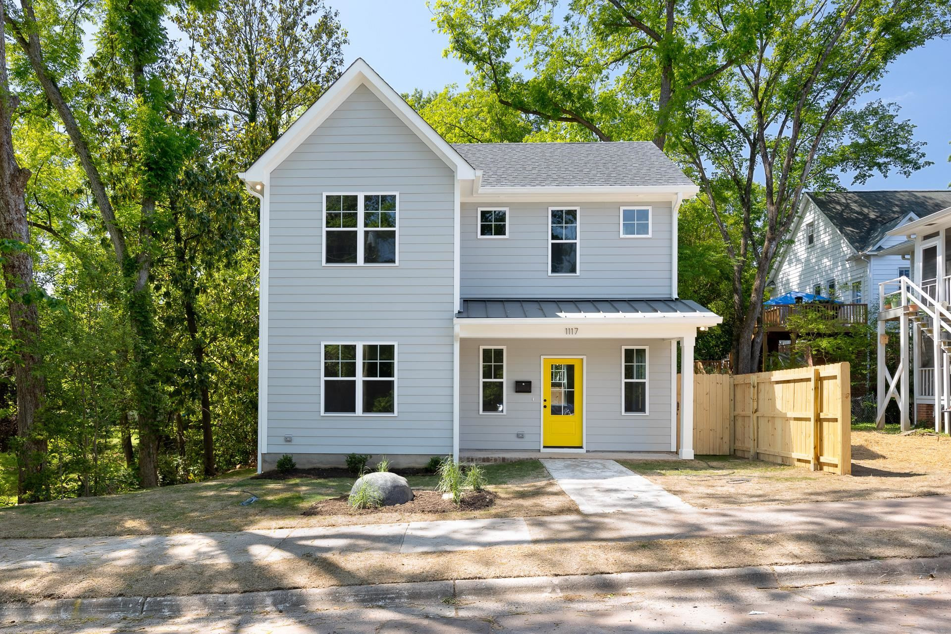1117 W Knox Street