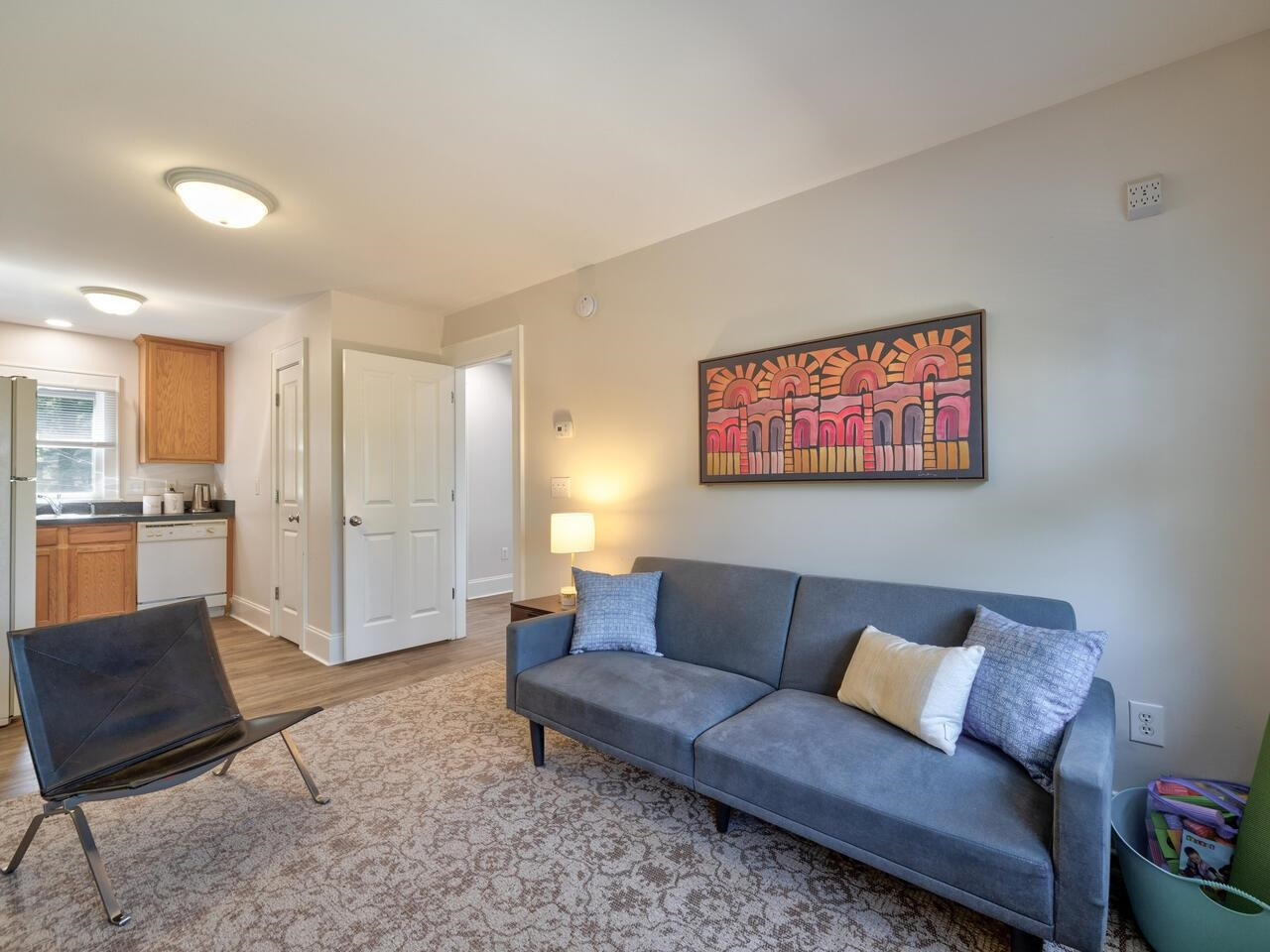 1412 W Markham Avenue