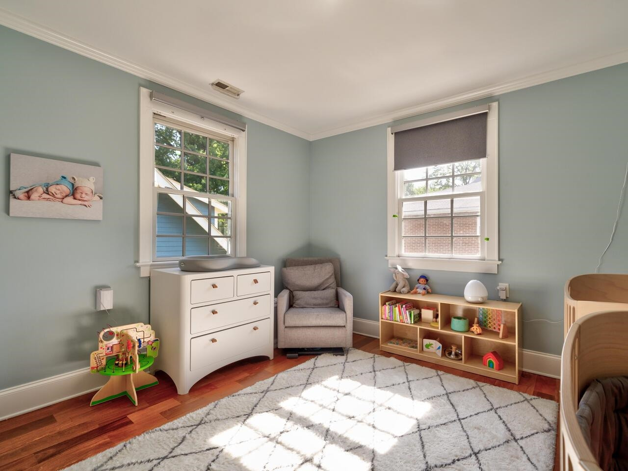 1412 W Markham Avenue