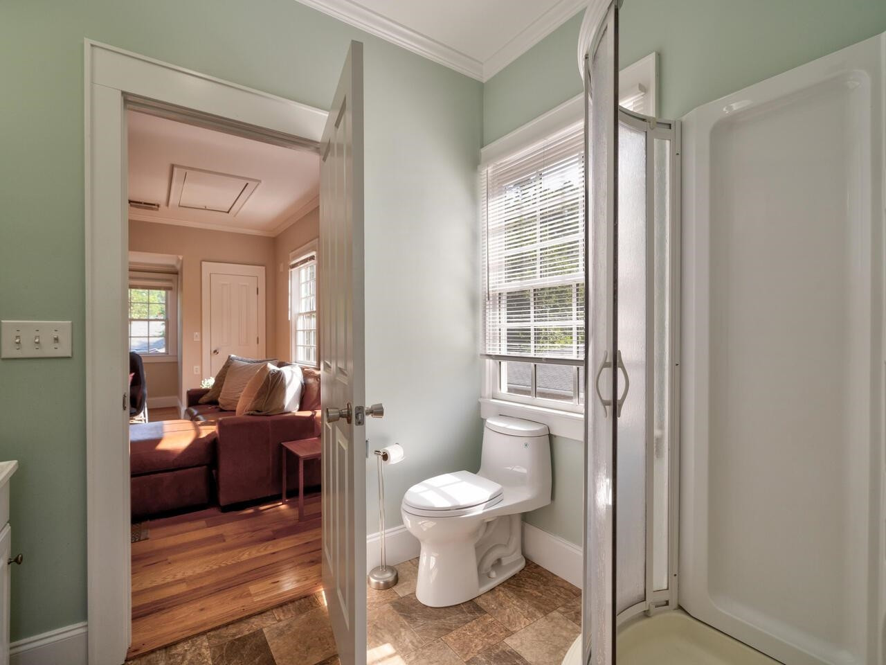 1412 W Markham Avenue