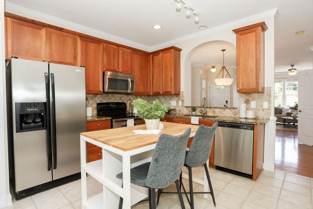 5140 Green Knight Court