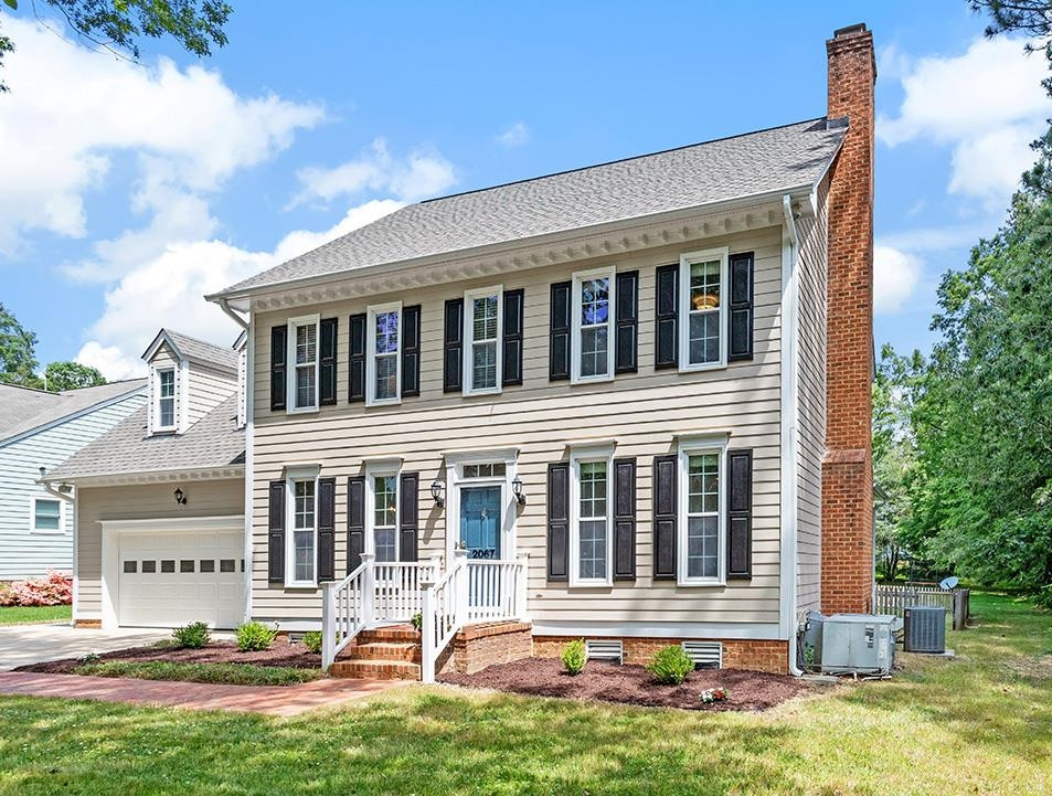2067 Carriage Way