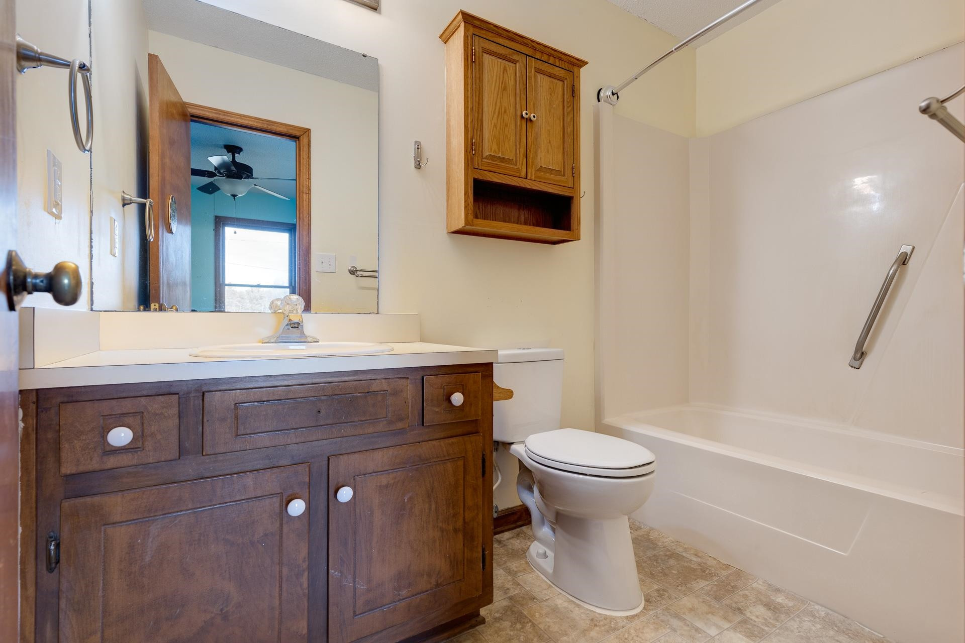 706 E Stagecoach Road